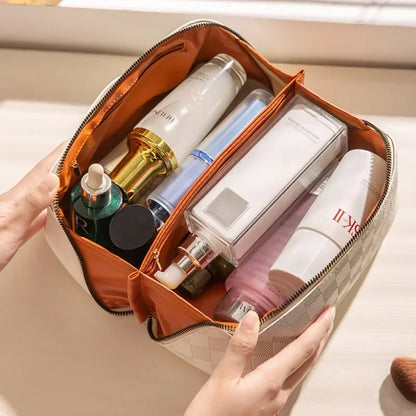 Mullti-Purpose Travel Toiletry Bag: Travel Essentials Makeup Organizer with Designer Print